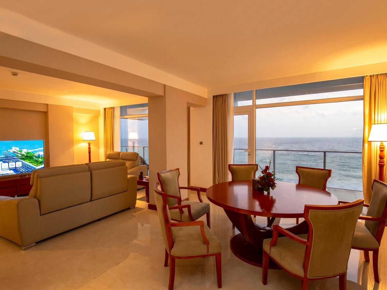 Suite 1 Chambre Signature- Vue sur Mer - Visite de la Ville et Accès Gratuit au Salon de la Plage